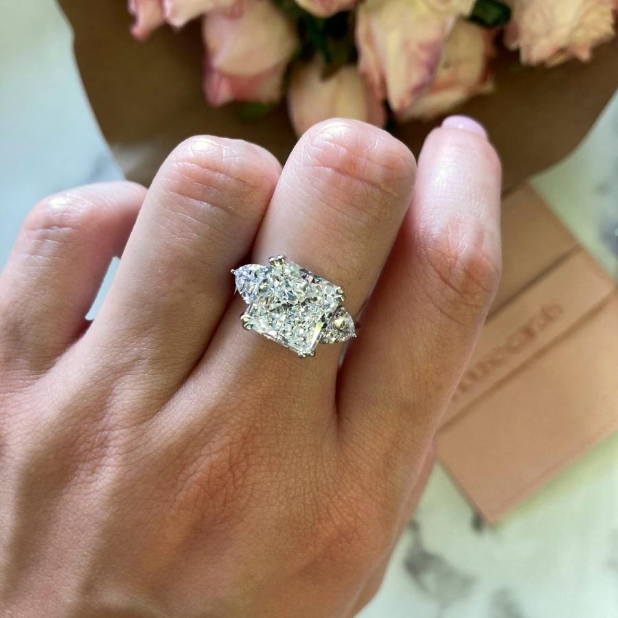 Dielli Radiant Cut Ring Off White House of Carats