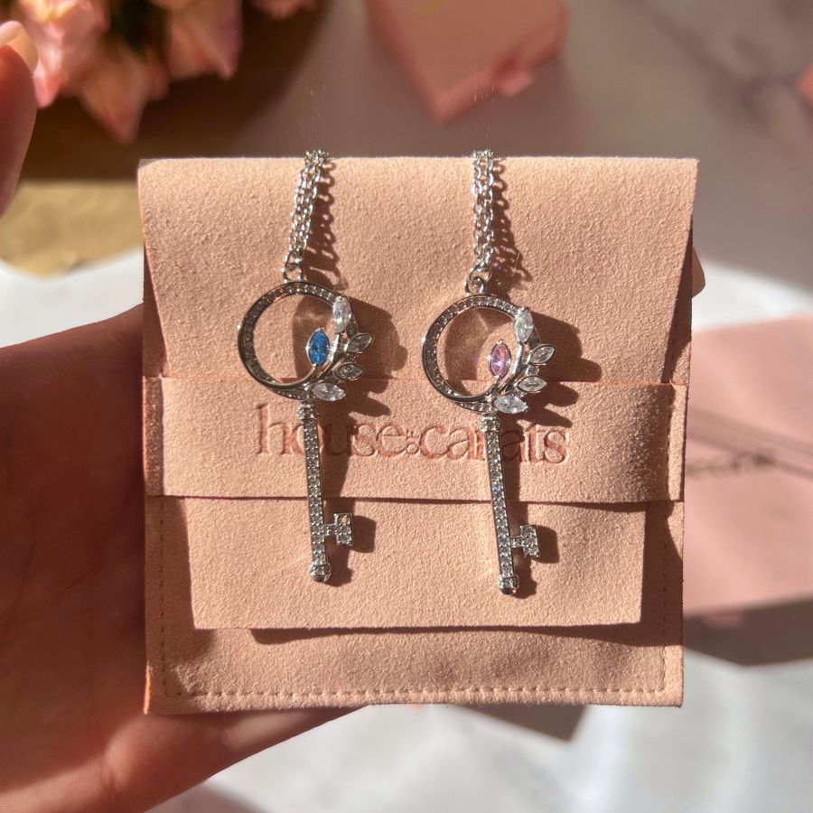 Hamilton Key Necklace Pink