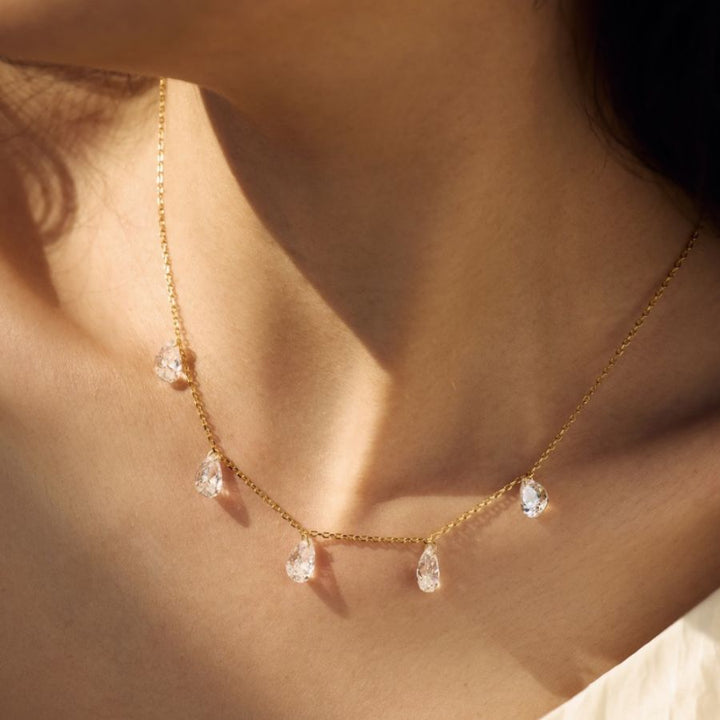 Faira Pear Cut Necklace Gold