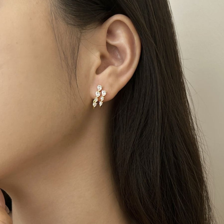 Estella Illusion Earrings Gold