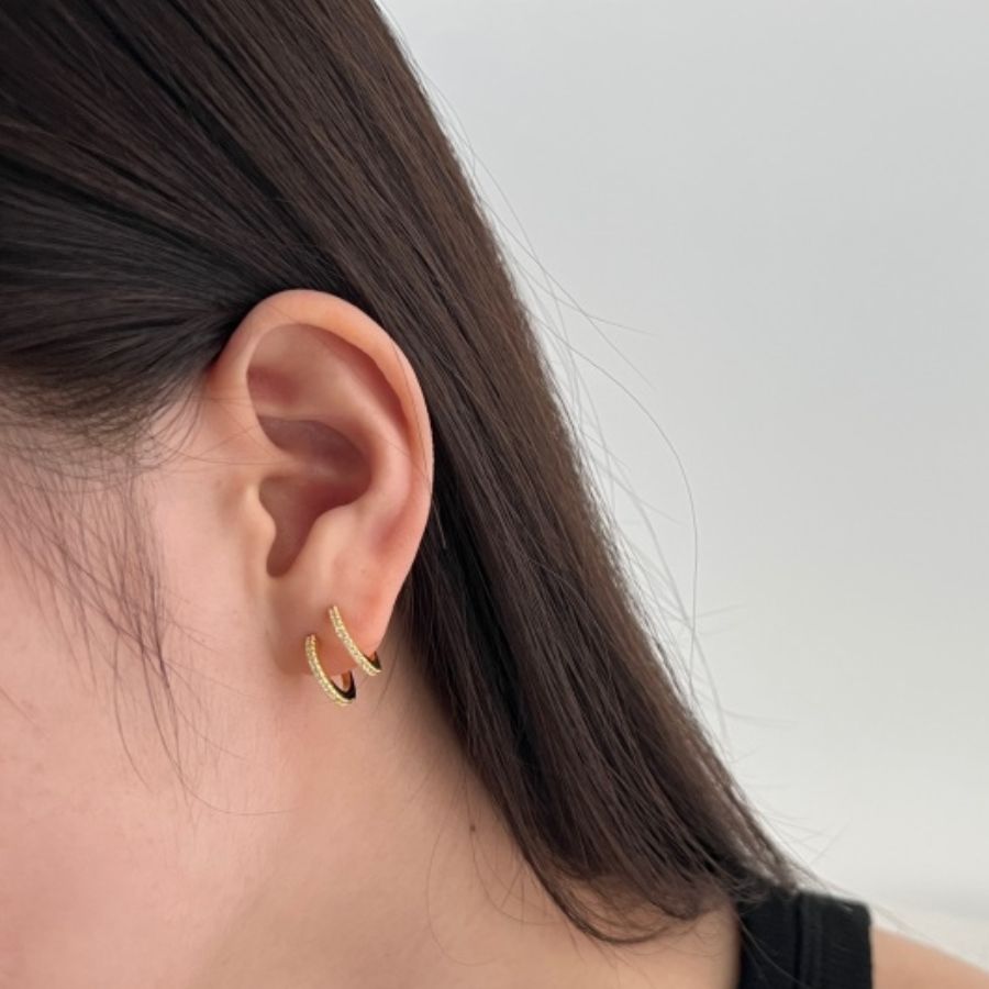 Huggie Look Illusion Earrings Silver