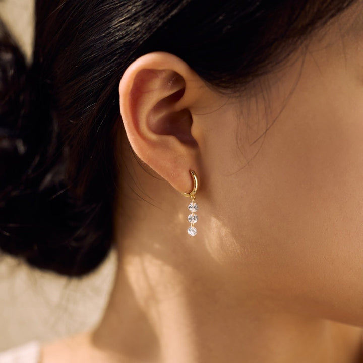 Lori Brilliant Cut Huggie Earrings Gold