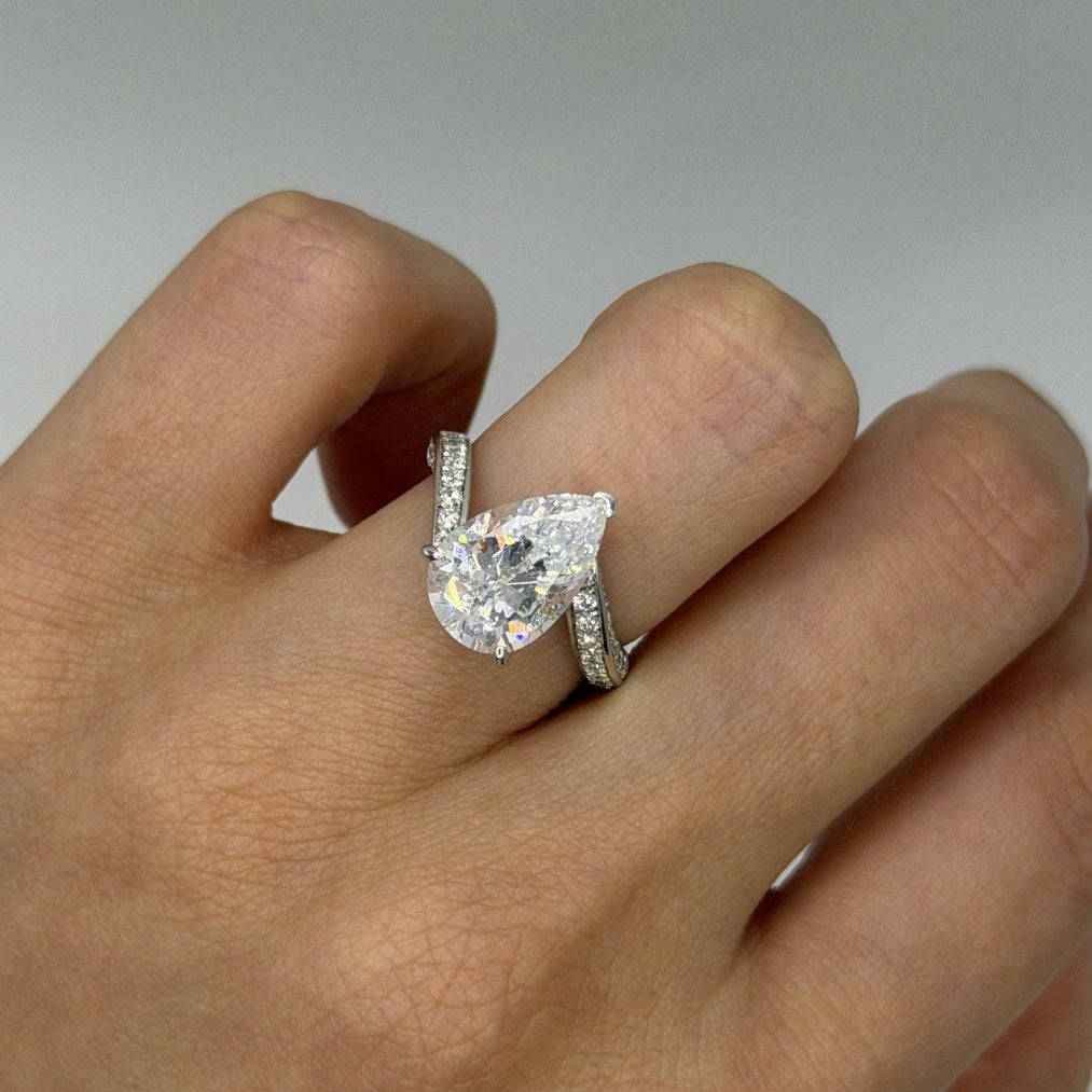 Luelle Pear Cut Ring Silver