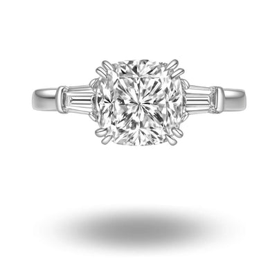 Noress Cushion Cut Trilogy Ring Silver