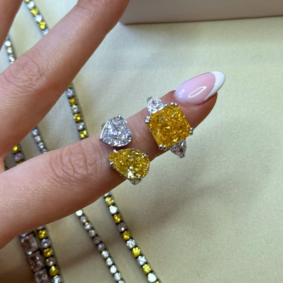 Adjustable Pear x Heart Ring Canary Yellow