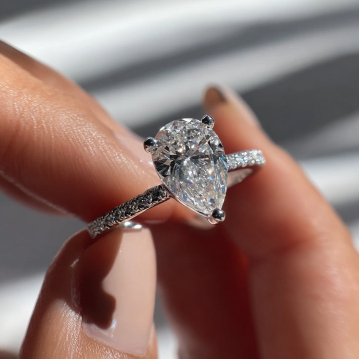 Alia Pear Cut Ring Silver