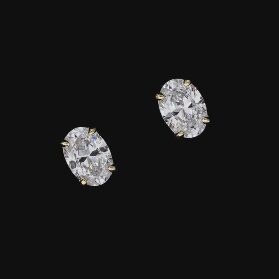 Toya Oval Cut Stud Earrings Gold