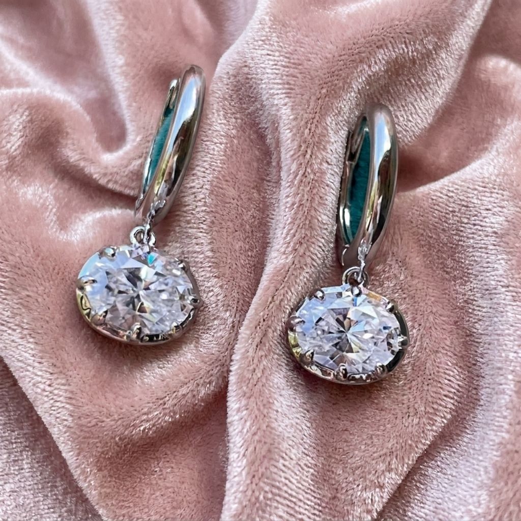 Samara East West Oval Cut Moissanite Earrings Gold