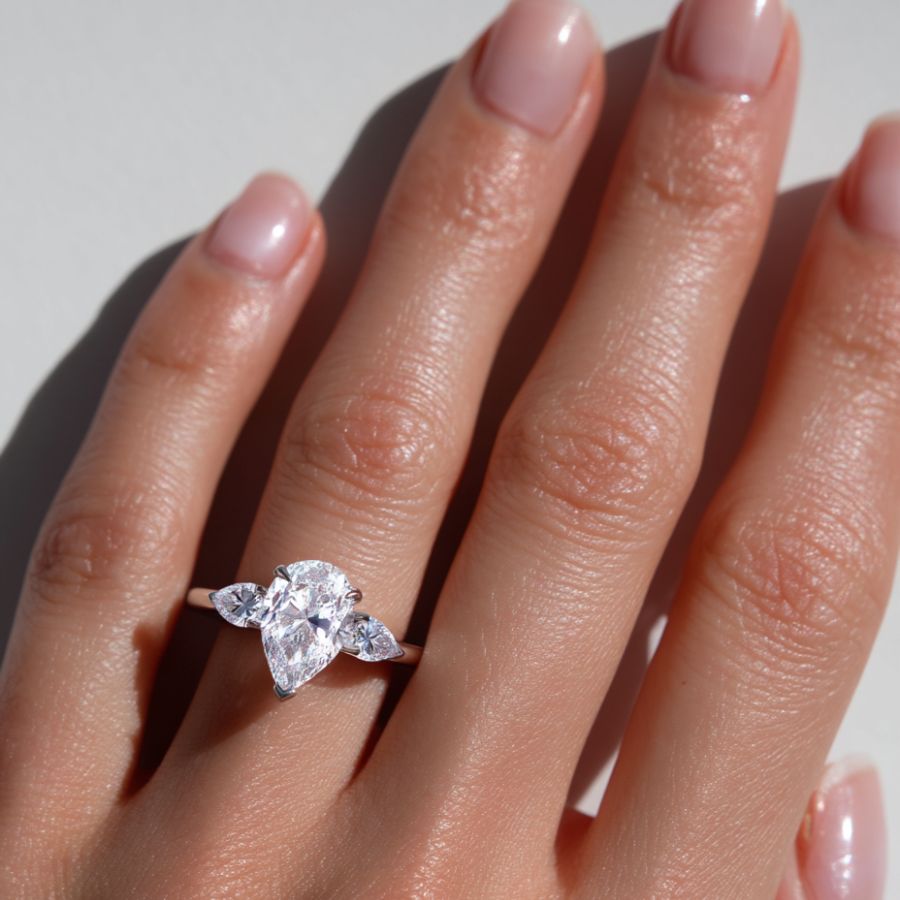 Vivaan Pear Cut Ring Silver