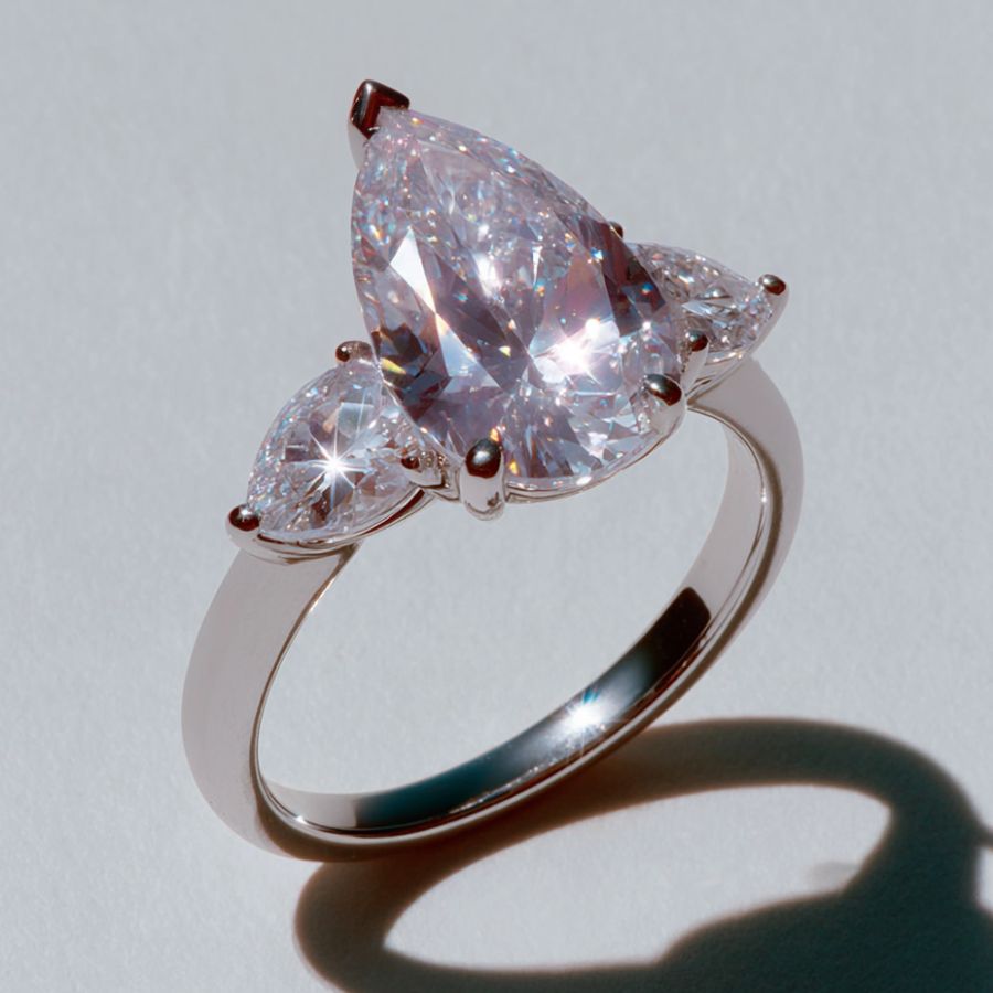 Vivaan Pear Cut Ring Silver