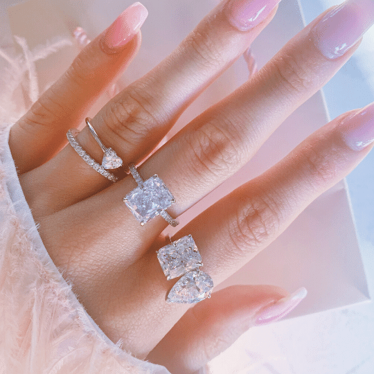 Amora Dainty Ring